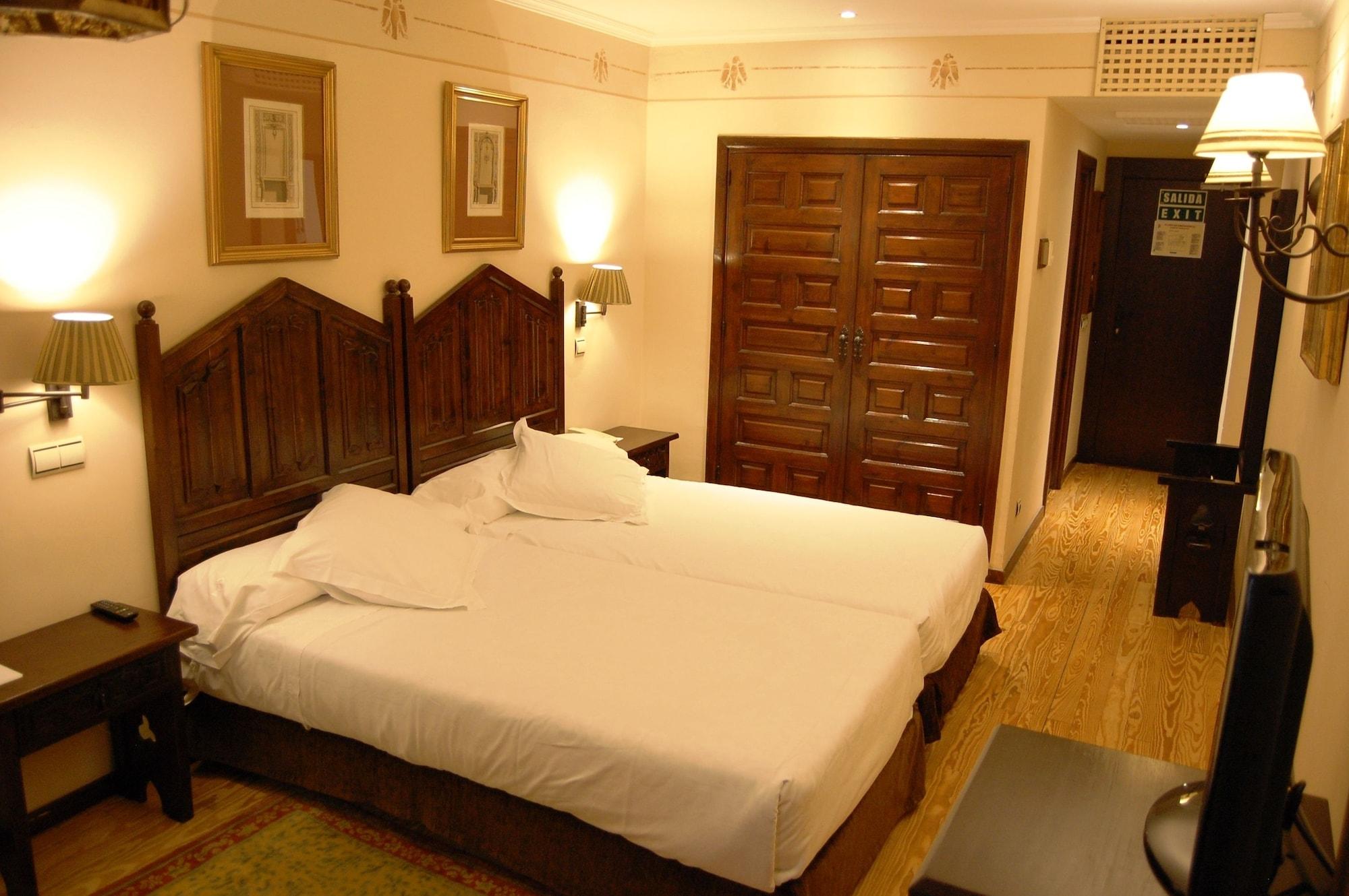 Parador De Олите Екстериор снимка