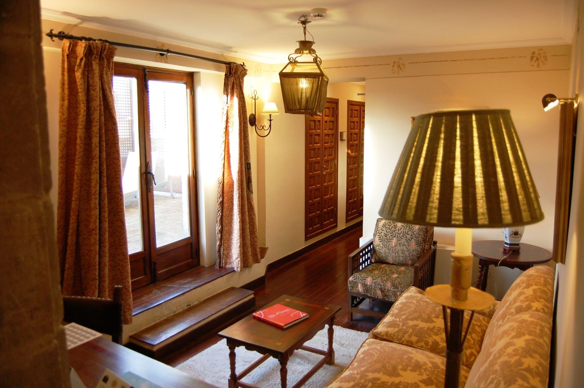 Parador De Олите Екстериор снимка