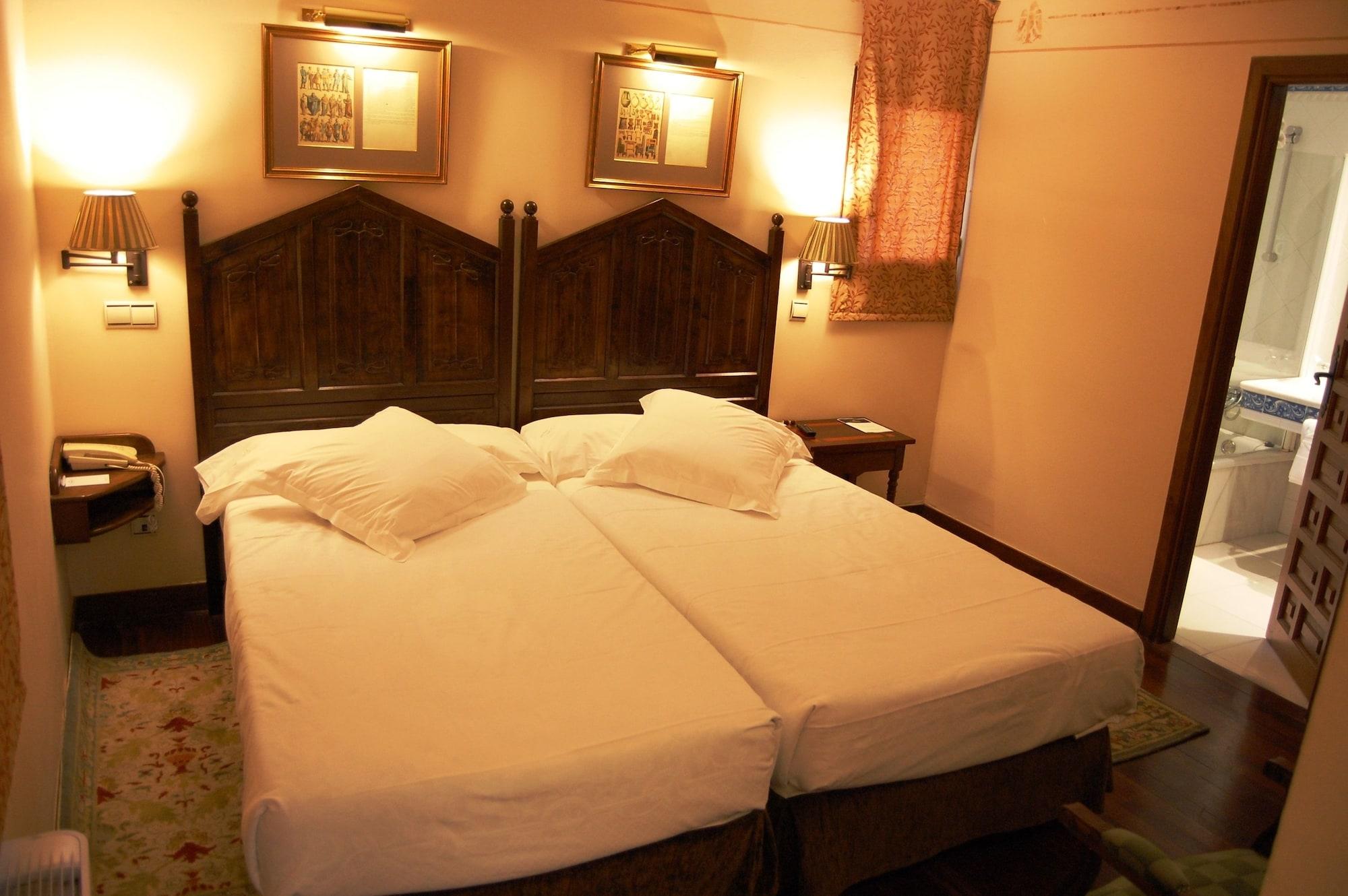 Parador De Олите Екстериор снимка