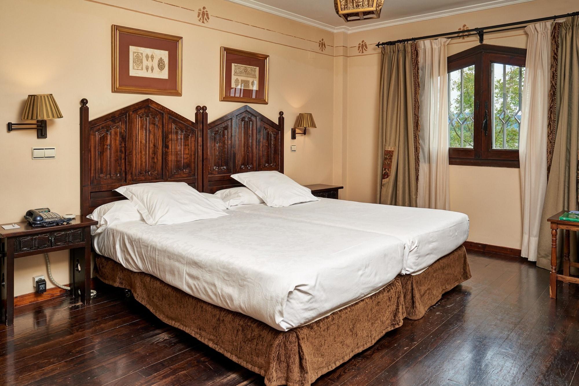 Parador De Олите Екстериор снимка