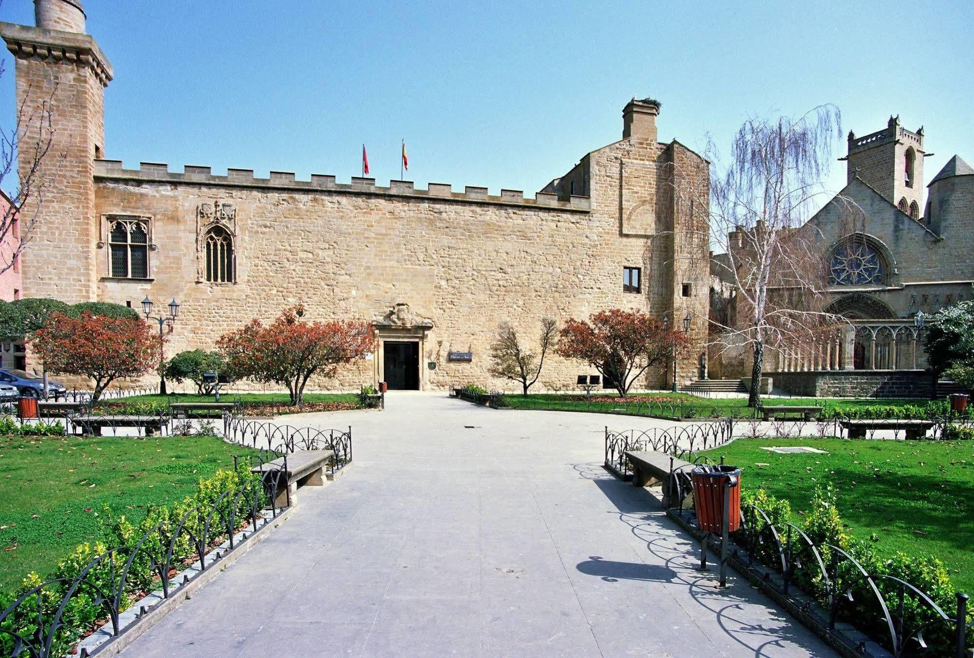 Parador De Олите Екстериор снимка
